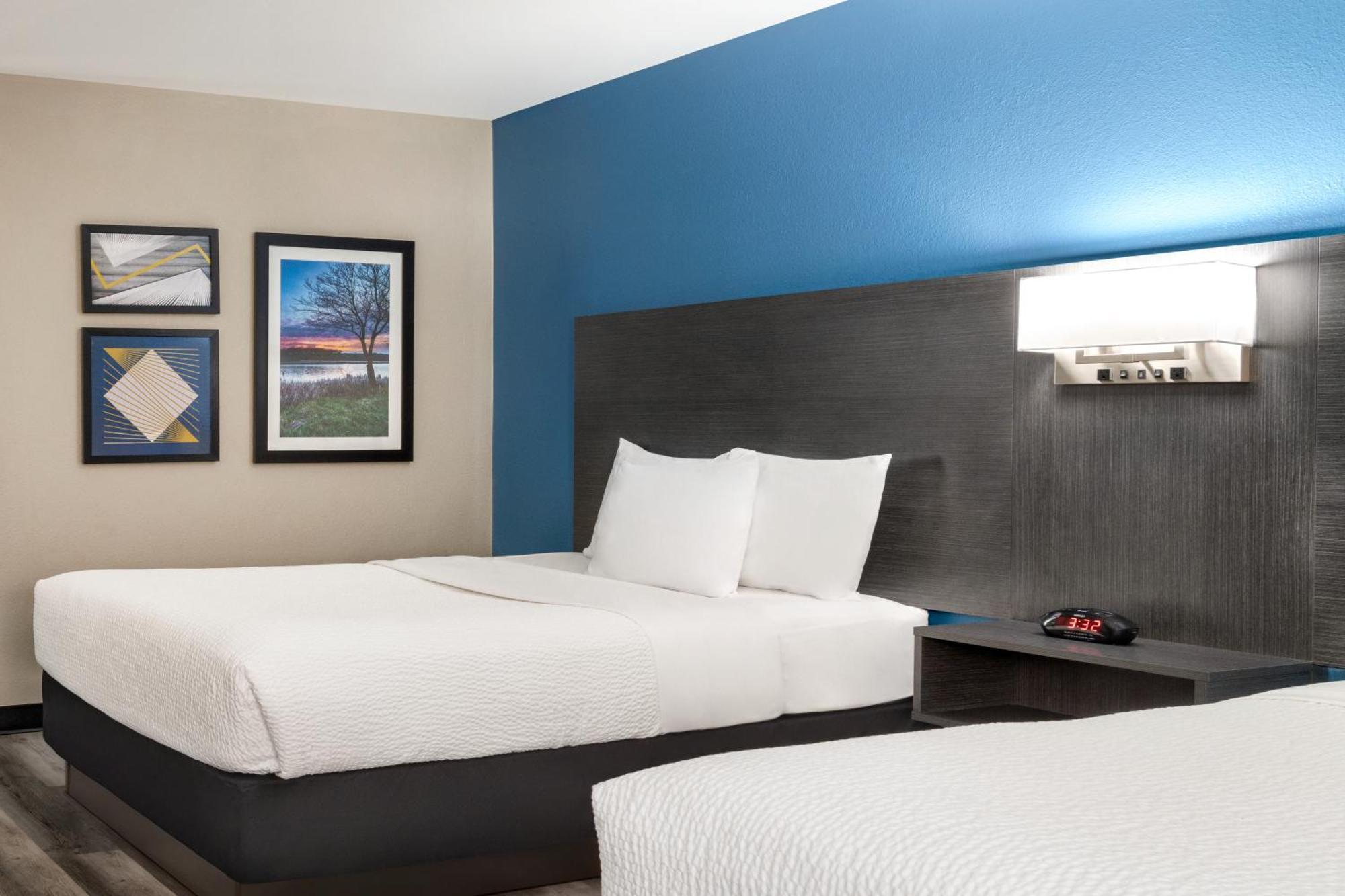 La Quinta By Wyndham Chicago Tinley Park Hotel Exterior photo