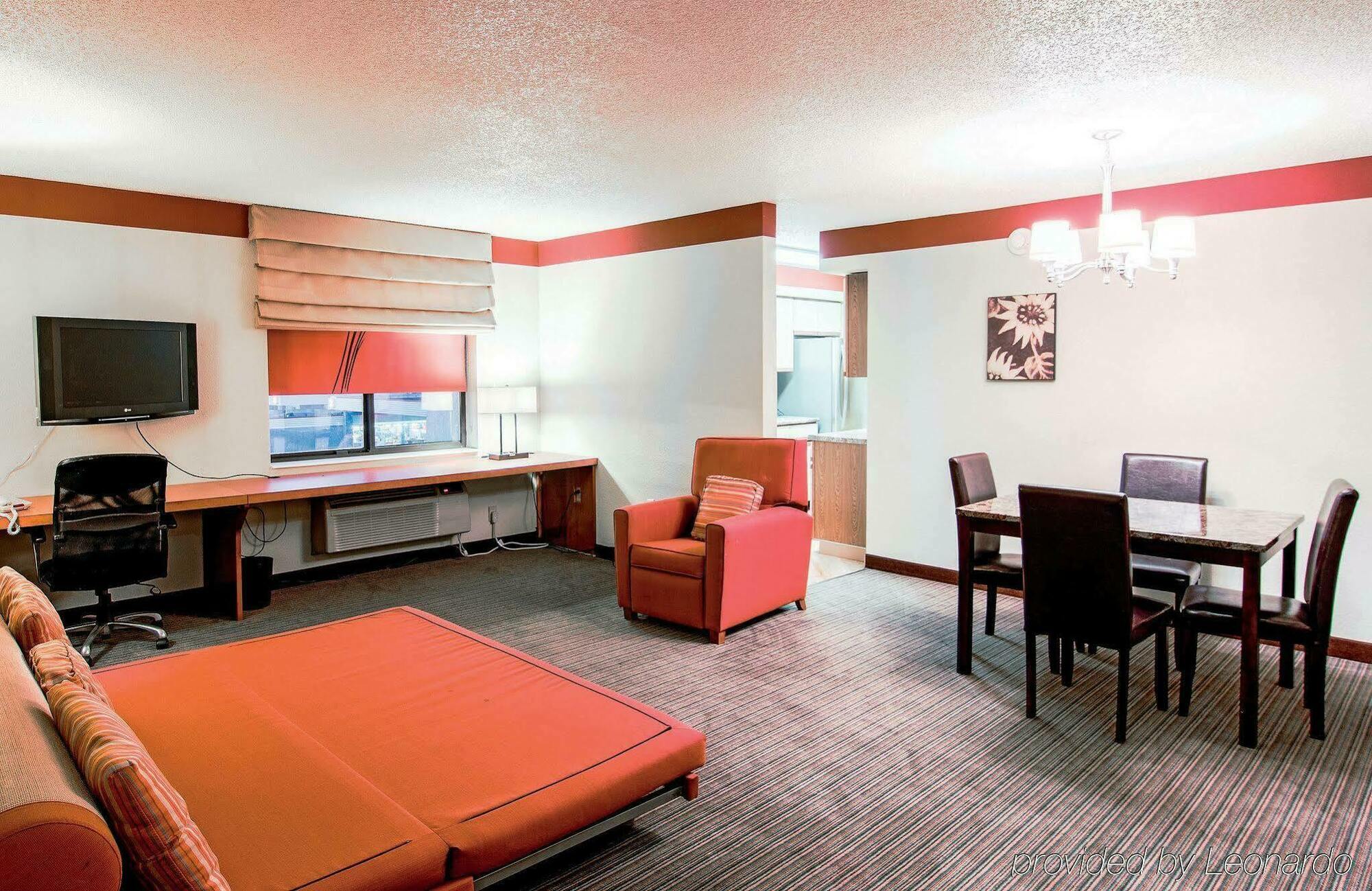 La Quinta By Wyndham Chicago Tinley Park Hotel Exterior photo